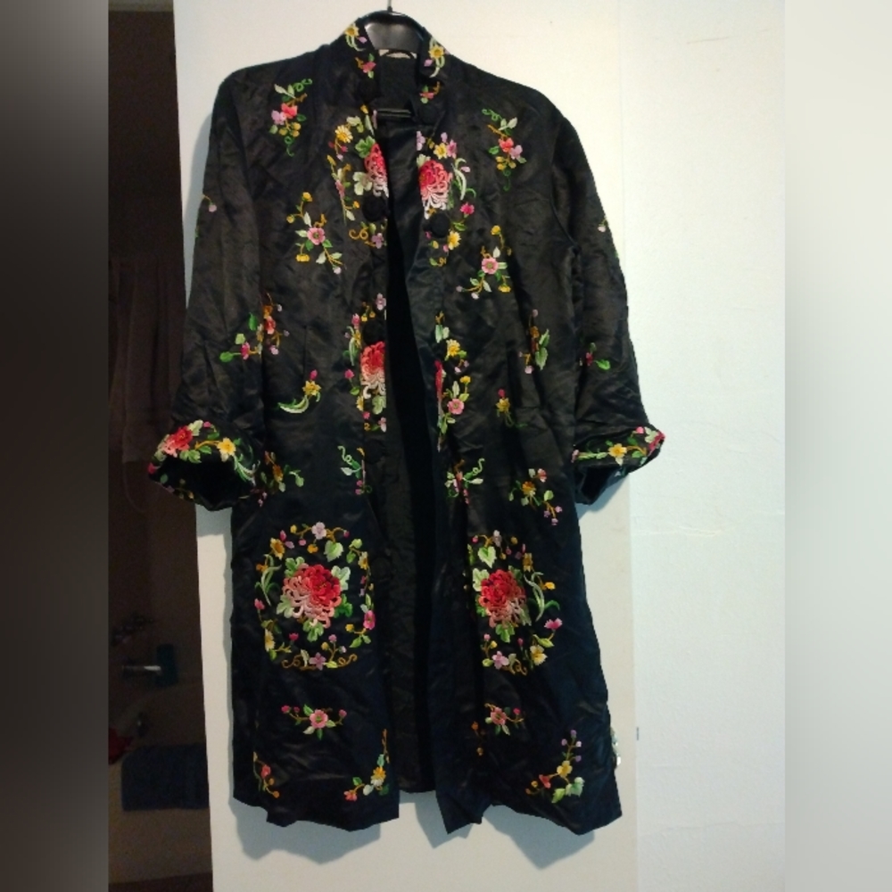 Golden Bee Vintage Kimono DusterJacket Black Silk Embroidered